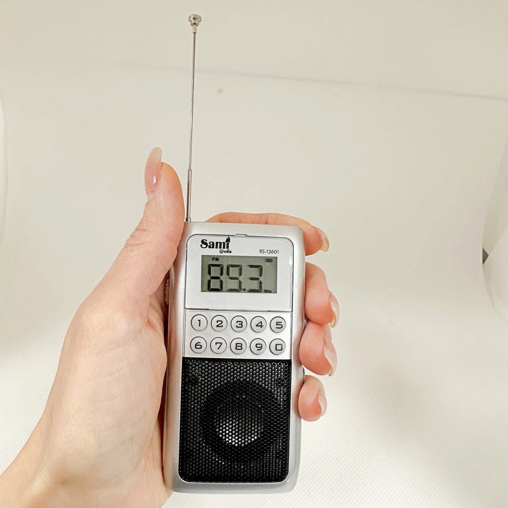 RS-12601 RADIO PORTATIL DIGITAL FM/MICRO SD SAMI