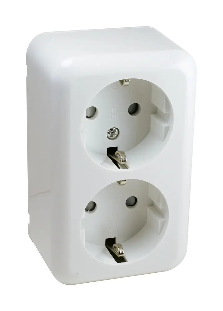 [36.470/DB/B] 36.470/DB/B BASE DE SUPERFICIE DE 2 ENCHUFES CON TOMA DE TIERRA BLANCO