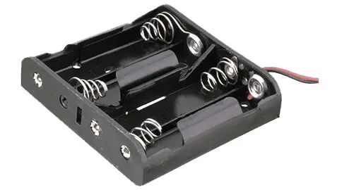 33.033 PORTAPILAS 4 PILAS R06 CON CABLE