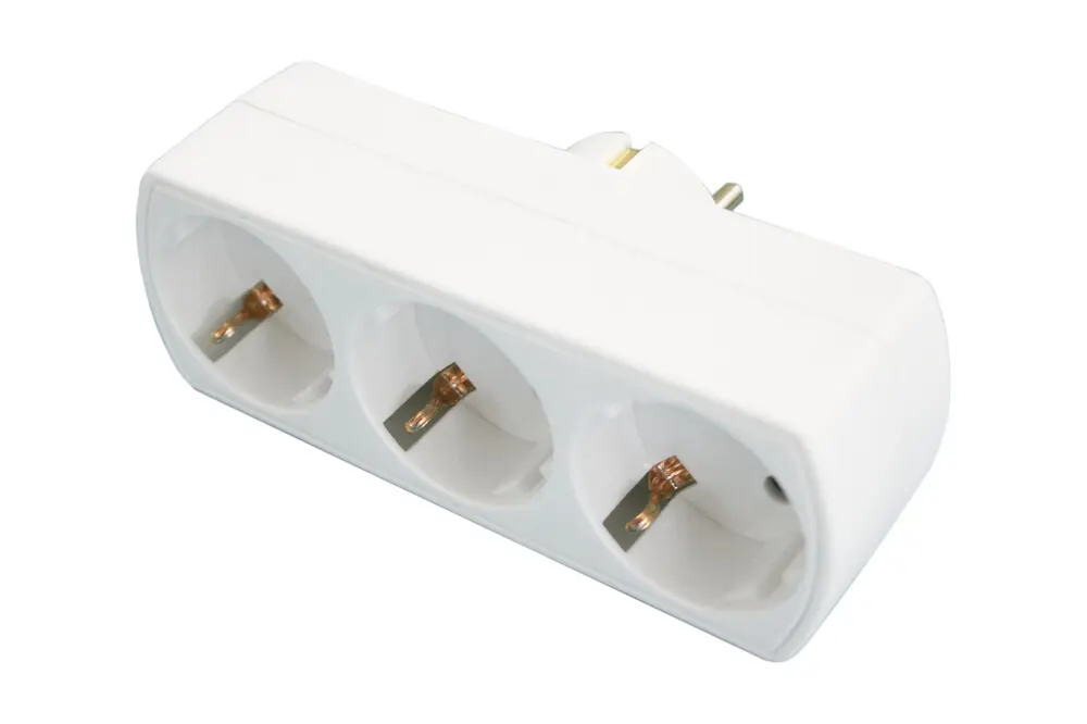 36.048 ADAPTADOR BIPOLAR TRIPLE 3 TOMAS BLANCO